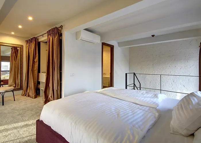 Loft 65 Panoramic View Butas