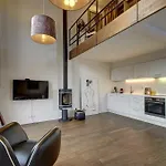 Loft 65 Panoramic View Apartman *